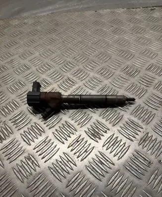 KIA Ceed Fuel injector 0445110320