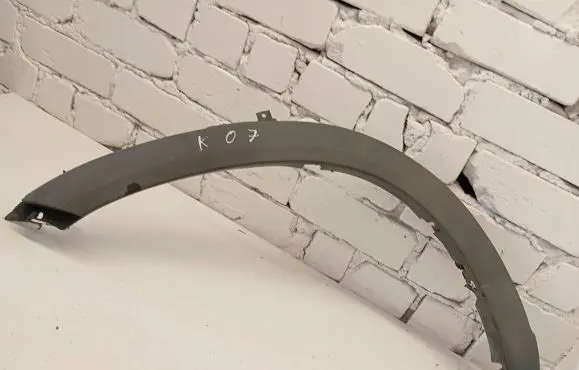Iveco Daily 35.8 - 9 Fender trim (molding) 3802037 26010