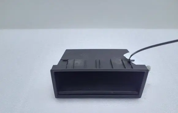 Audi Q7 4L Dashboard storage box/compartment 4L0863351
