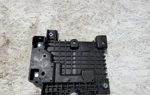Hyundai i10 Battery box tray 37151K7000