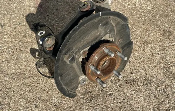 Ford Mustang VI Rear wheel hub FR3C5A970BB FR3C5B758BE 160906052853