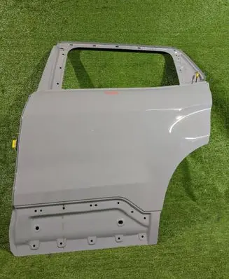 Jeep Avenger Rear door 