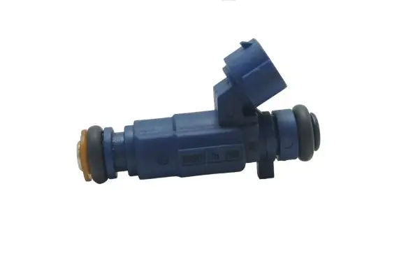 Hyundai i30 Fuel injector 353102B000