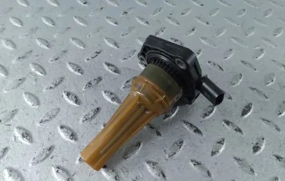 Audi Q2 - Oil level sensor 04C907660C 04C907660A