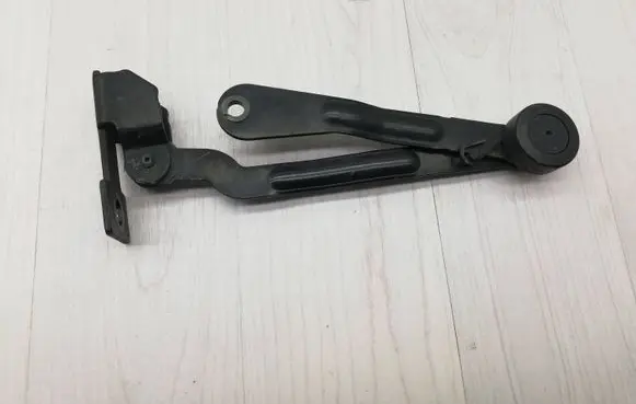 Volvo XC90 Tailgate hinge 30674751