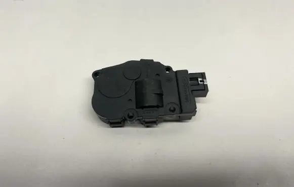 BMW X5 E70 Intake manifold valve actuator/motor EFB336 929888G