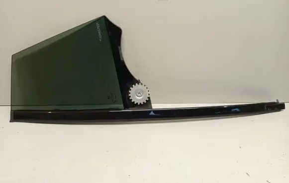 Rear vent window glass
