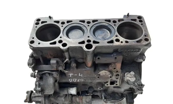 Volkswagen Transporter - Caravelle T4 Engine block 056121013E 044100098X