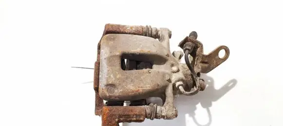 Volkswagen Jetta V Rear brake caliper