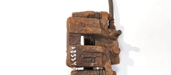 Chrysler Sebring (ST-22 - JR) Rear brake caliper