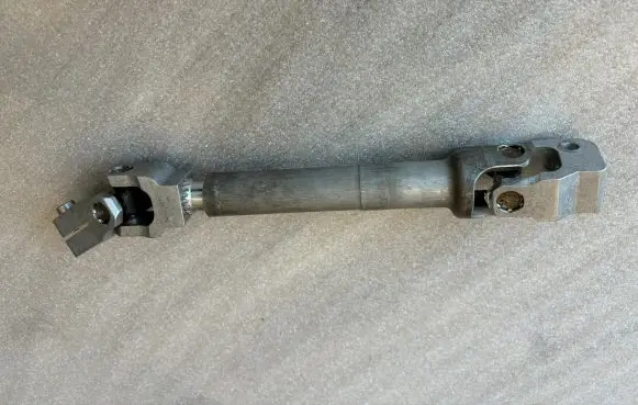 Mercedes-Benz A W176 Steering wheel axle A2464600509 0366058