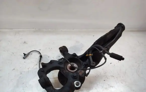 Land Rover Range Rover Sport L320 Front wheel hub