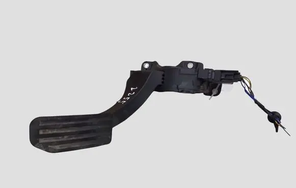 Volvo V60 Accelerator throttle pedal 31329059