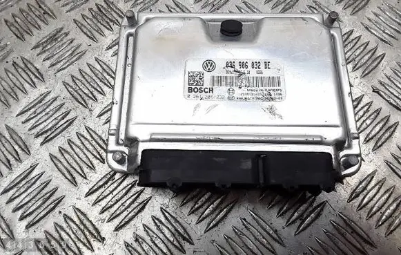 Volkswagen Golf Plus Engine control unit/module 036906032BE 0261201232