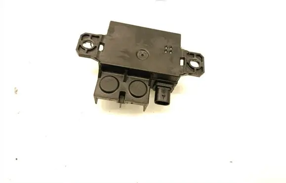 Mercedes-Benz SLK AMG R172 Charging relay A0009822023