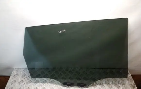 Honda FR-V Rear door window glass 