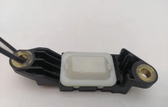 Mercedes-Benz C W203 Airbag deployment crash/impact sensor 0018209126 101463002