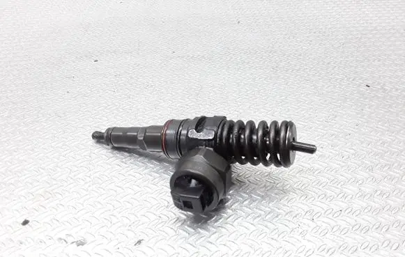 Volkswagen Sharan Fuel injector 038130073AC