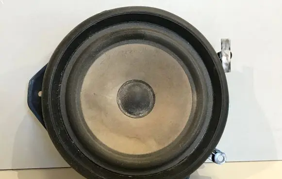 Audi A4 S4 B7 8E 8H Front door speaker 8E0035411