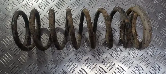 Ford Mondeo MK II Rear coil spring