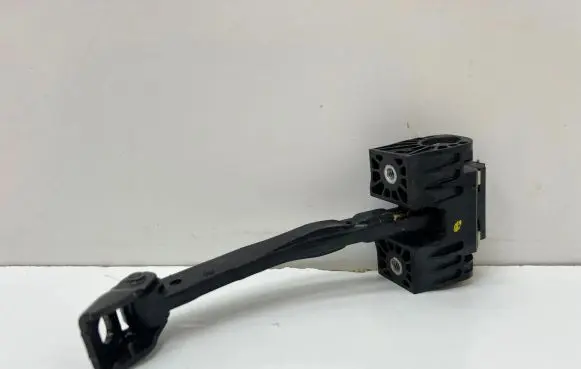 BMW 5 GT F07 Front door check strap stopper 7197826
