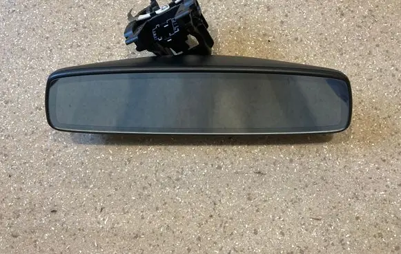 Rear view mirror (interior)