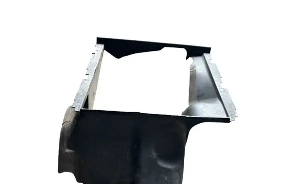 Audi Q7 4L Intercooler air channel guide 4L0117335F