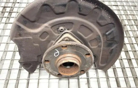 Skoda Octavia Mk3 (5E) Front wheel hub spindle knuckle 
