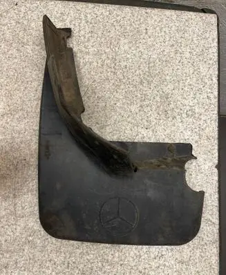 Mercedes-Benz CLA C118 X118 Rear mudguard B66828228
