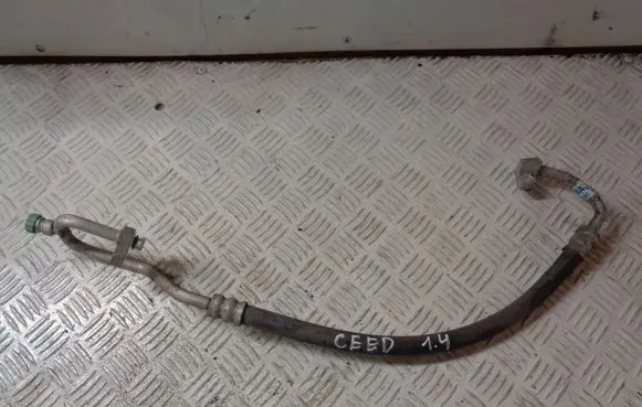 KIA Ceed Air conditioning (A/C) pipe/hose