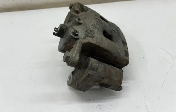 Nissan Qashqai J12 Front brake caliper 4100105MT3B
