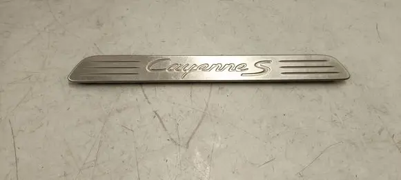 Porsche Cayenne (92A) Front sill trim cover
