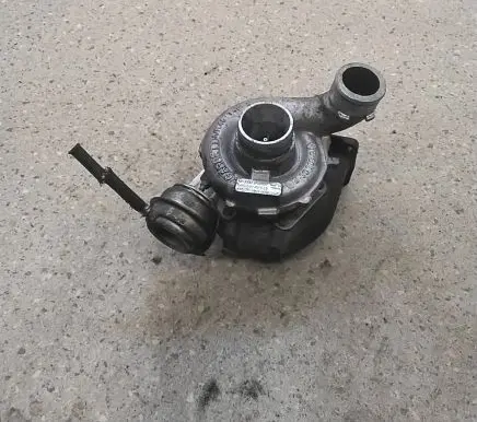 Audi A6 S6 C5 4B Turbo 45413510 GT2052V 03059145701S