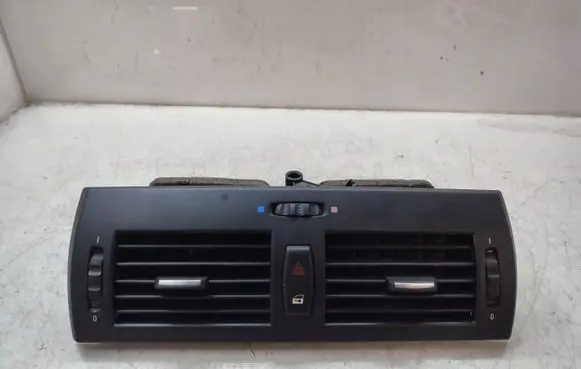 BMW X3 E83 Dash center air vent grill 3415965