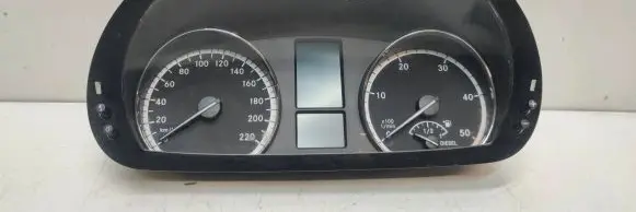 Mercedes-Benz Vito Viano W639 Speedometer (instrument cluster) A6394465721 10291065 92815218
