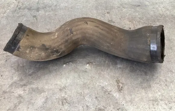Volvo S60 Intercooler hose/pipe