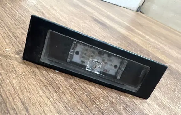 BMW 5 E60 E61 Number plate light 7193294