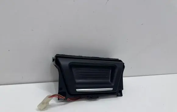 BMW 5 F10 F11 Ashtray (front) 9171558 162083