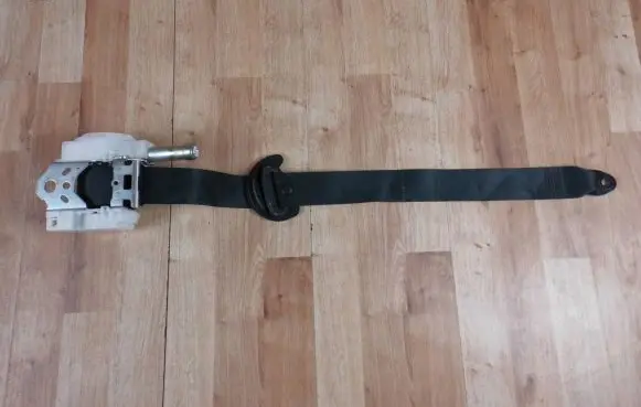 Lexus IS III XE30 Front seatbelt 7T7910P 7323053410C0 7323053410