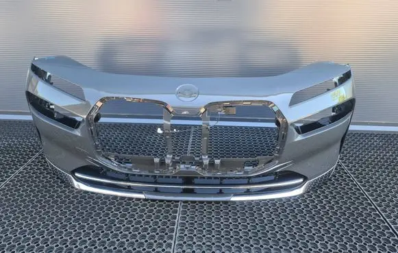 BMW 7 G70 Front bumper