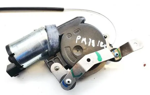 Volkswagen PASSAT B6 Seat adjustment motor 5034301a