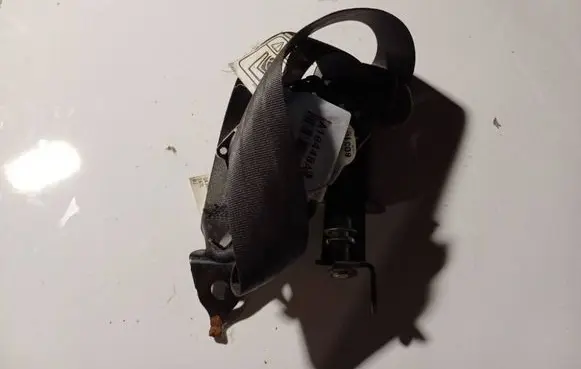 Honda FR-V Rear seatbelt 6090767