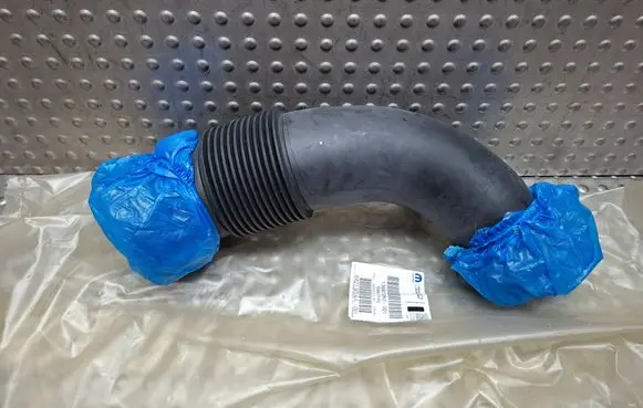 Fiat Ducato Air intake duct part S26336667 1369012080