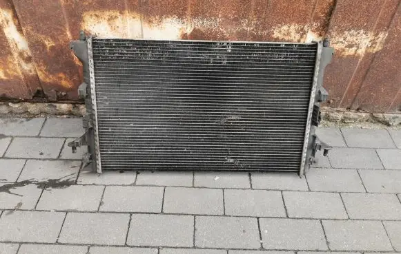 Renault Laguna II Coolant radiator 8200292769