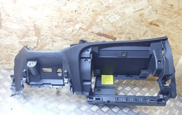 Subaru Forester SH Glove box handle