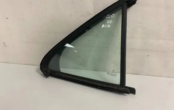 Mercedes-Benz S W220 Rear side window 2207300220