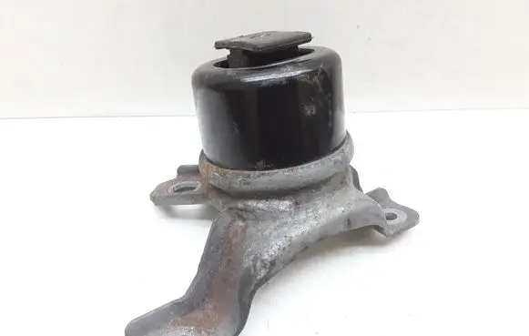 Volvo V70 Engine mount bracket 6G926F012DD