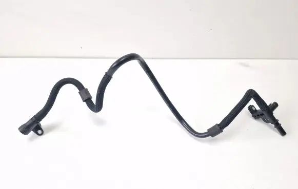 Volkswagen Golf VII Vacuum line/pipe/hose 04L129456E