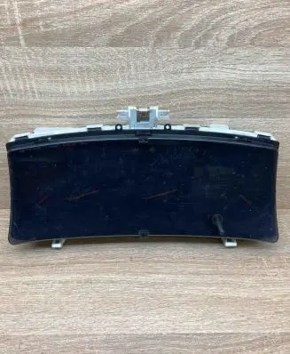 Toyota Corolla E120 E130 Speedometer (instrument cluster) 8380002C60 KMH