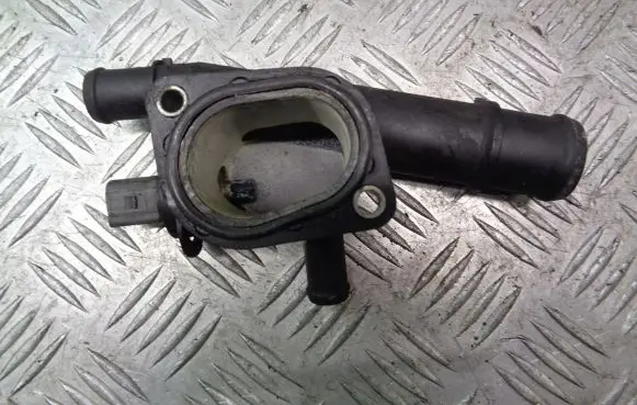 Volkswagen Fox Engine coolant pipe/hose 038121132D